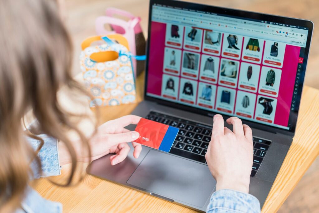 wyszukiwarka produktów WooCommerce